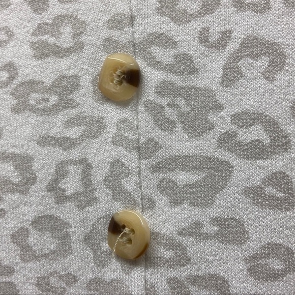 Made in Italy | Animal Print Blouse Dolman Sleeve Tie Waist White/Gray X… - Picture 14 of 14